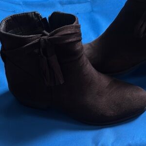 Dark Brown Ankle Boots with Tassel